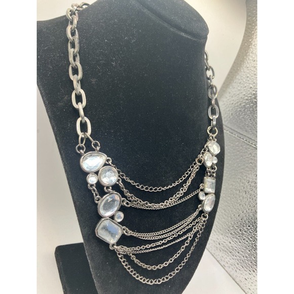 Crystal Victorian Style Gun Metal Gray Chain Statement 19 7/8 Inch Necklace! - Picture 3 of 8